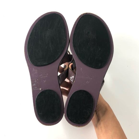 Gucci Interlocking GG Logo Emboss Purple Patent Leather Thong Flats Sandals 37 - Picture 8 of 9